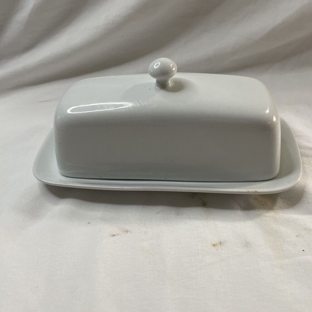 White Ceramic Butter Dish With Lid BIA Cordon Bleu Farmhouse Kitchen Minimalist